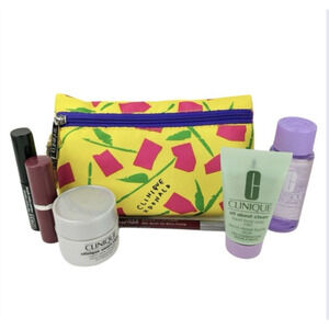 Clinique x Donald Summer 2022 7pc. Makeup/Skincare Travel Gift Set